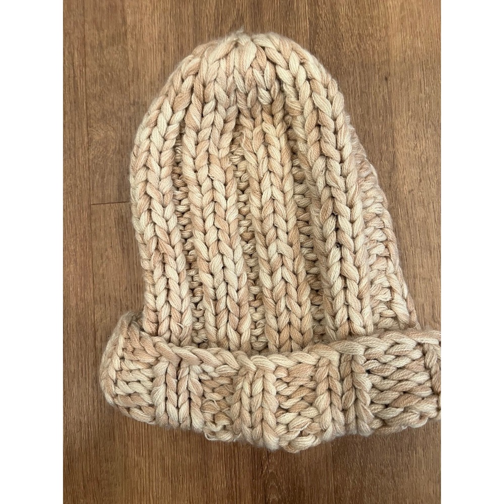 Free people cable knit beanie hat - Picture 2 of 5